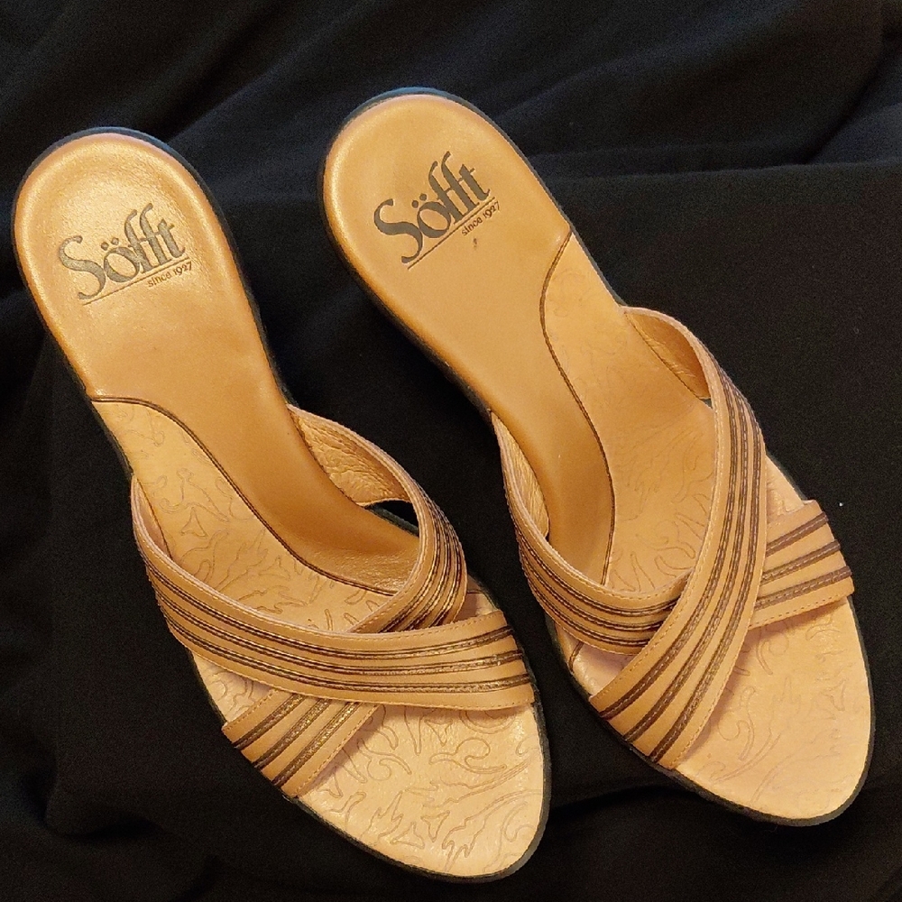 Söfft Women's Brown Slide Sandals